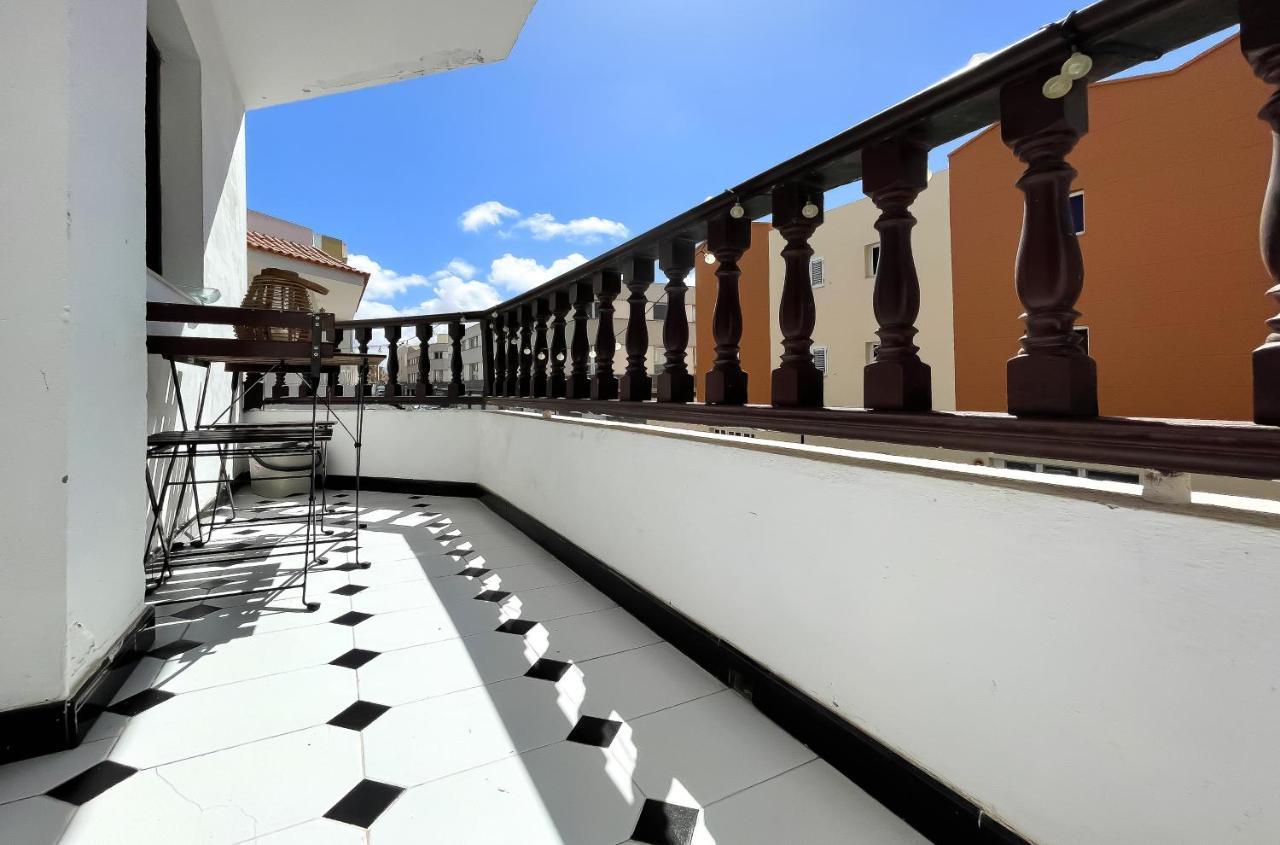Central House Corralejo Kültér fotó